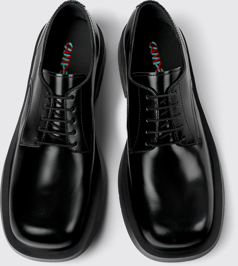 Overhead view of Mil 1978 Black leather shoes