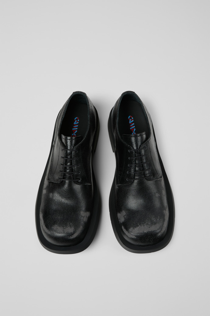 Overhead view of Mil 1978 Black leather shoes