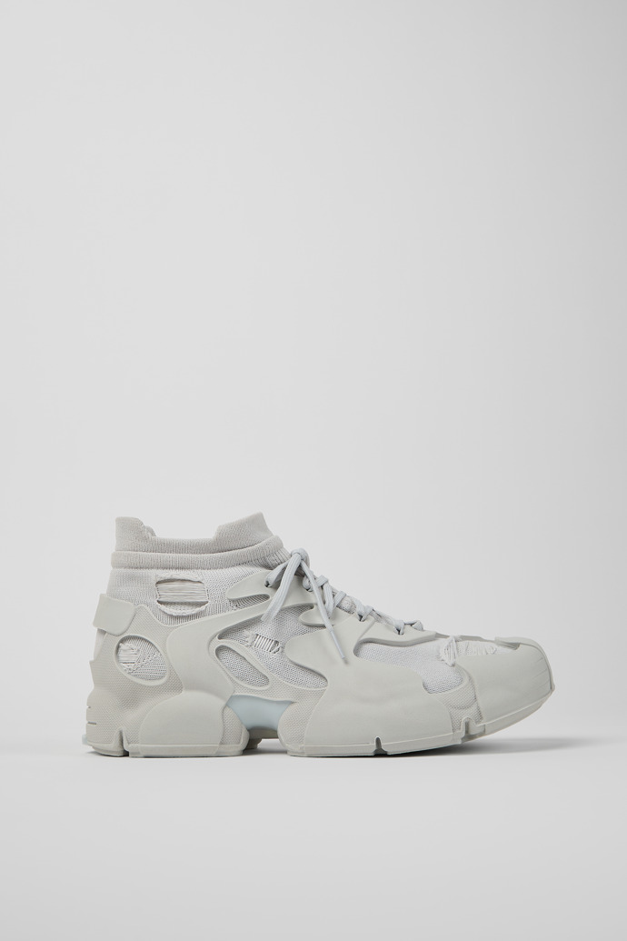 Side view of TOSSU GRAY