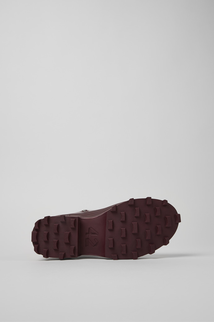 The soles of Traktori Burgundy Leather Clogs