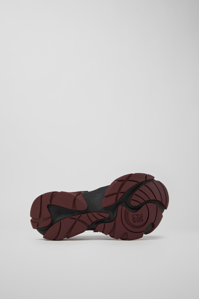 The soles of TORMENTA BURGUNDY-BLACK