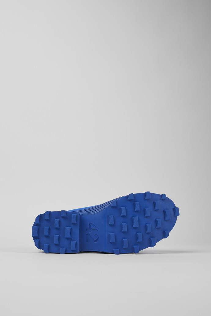 The soles of Traktori Blue Textile Clog