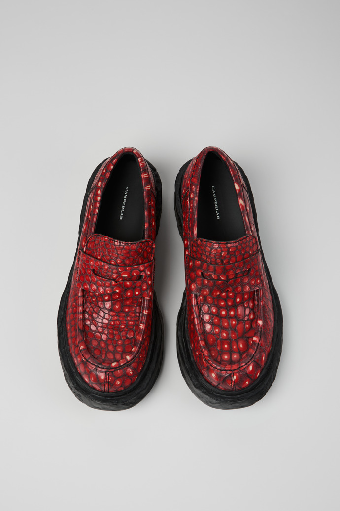 Overhead view of VAMONOS RED