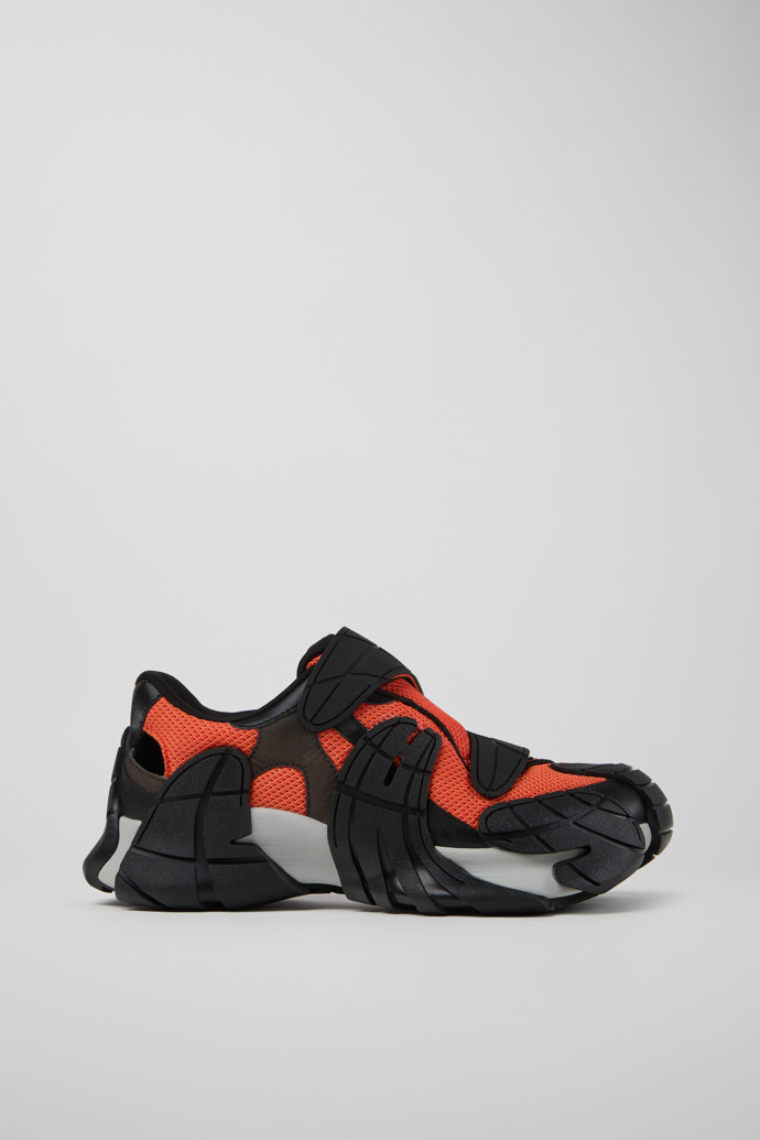 Side view of TORMENTA ORANGE-BLACK