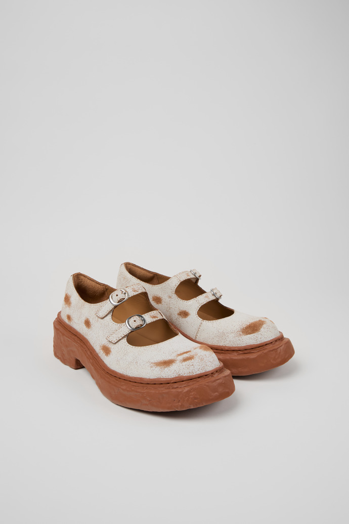 Front view of CAMPERLAB VAMONOS White cracked Leather Mary Janes
