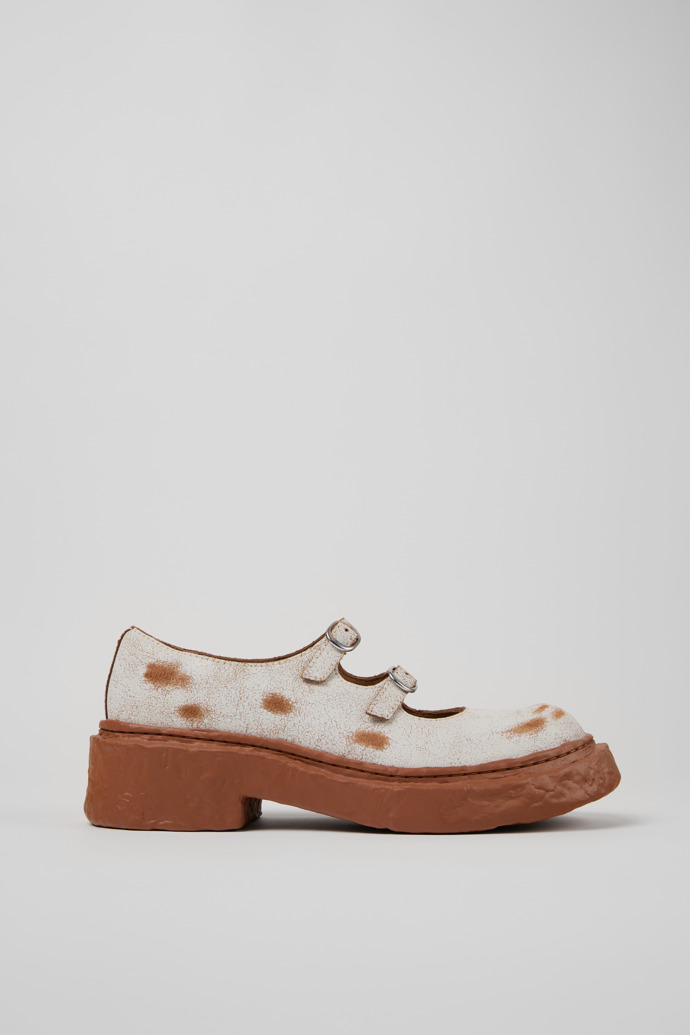 Side view of CAMPERLAB VAMONOS White cracked Leather Mary Janes