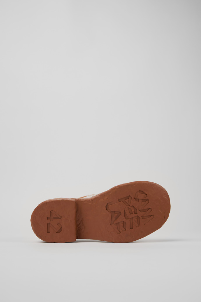 The soles of CAMPERLAB VAMONOS White cracked Leather Mary Janes