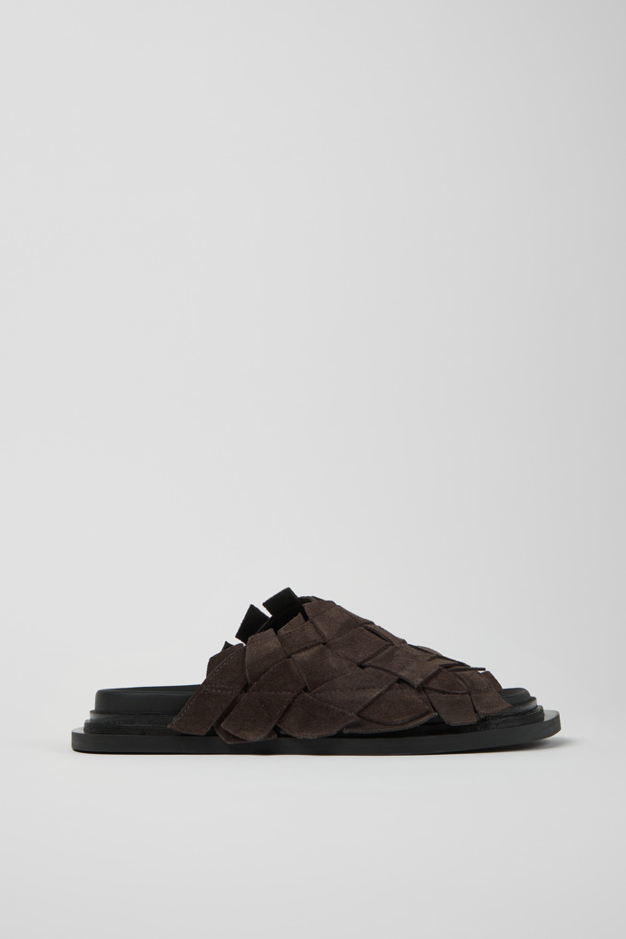 Side view of NADA GRAY