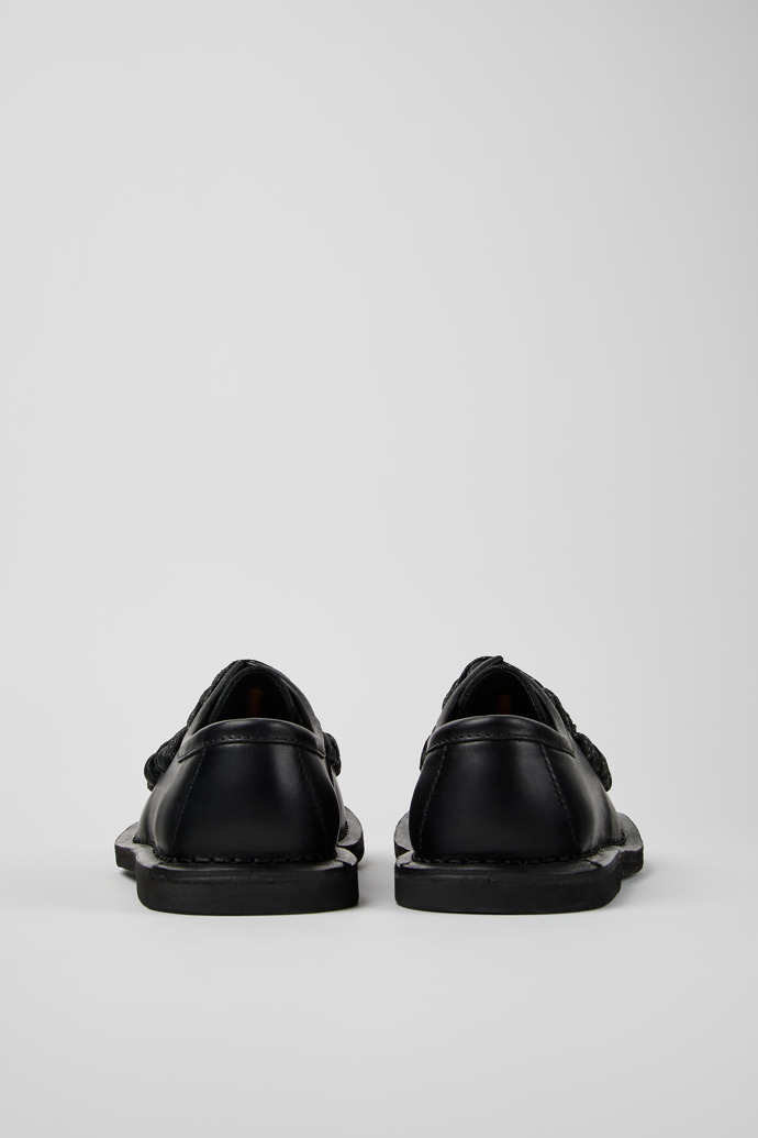 Back view of EKI BLACK