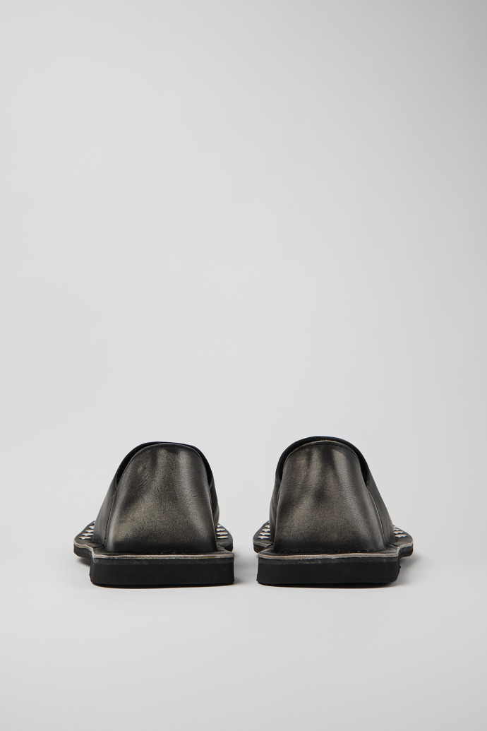 Back view of MENOSMAL BLACK