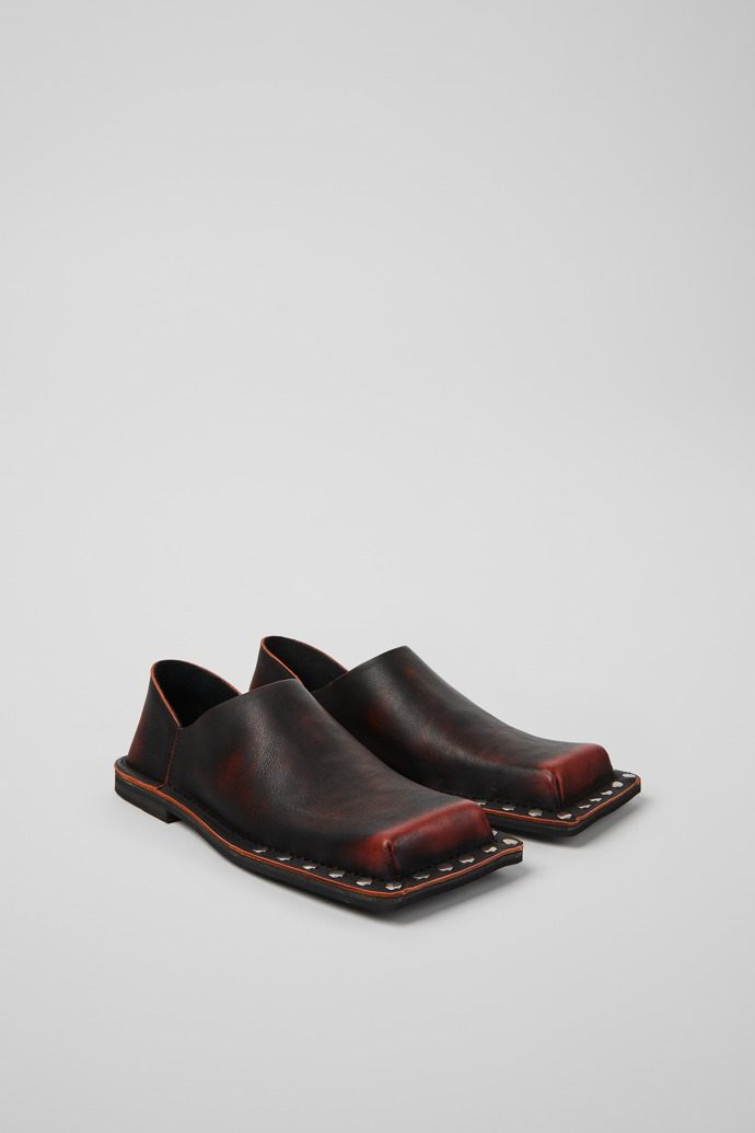 Front view of MENOSMAL BLACK-ORANGE