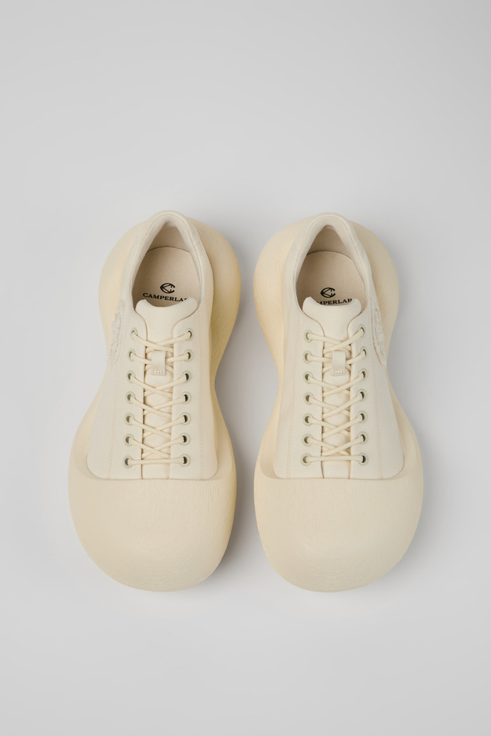 Overhead view of CARAMBA WHITE