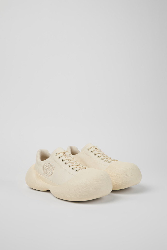 Front view of CARAMBA WHITE