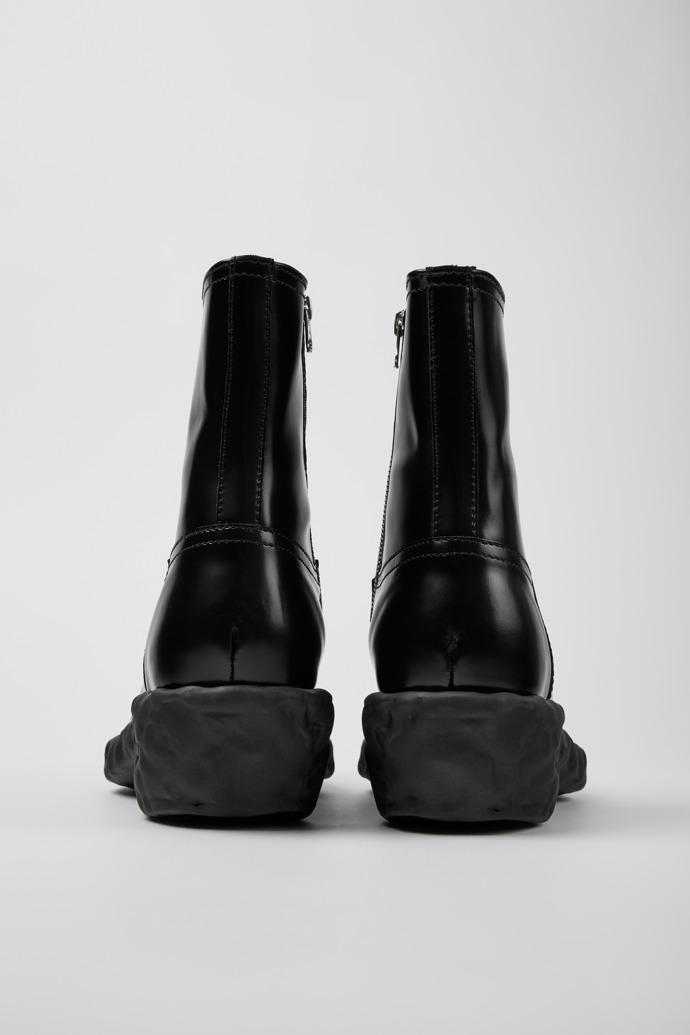 Back view of Venga Black leather boots