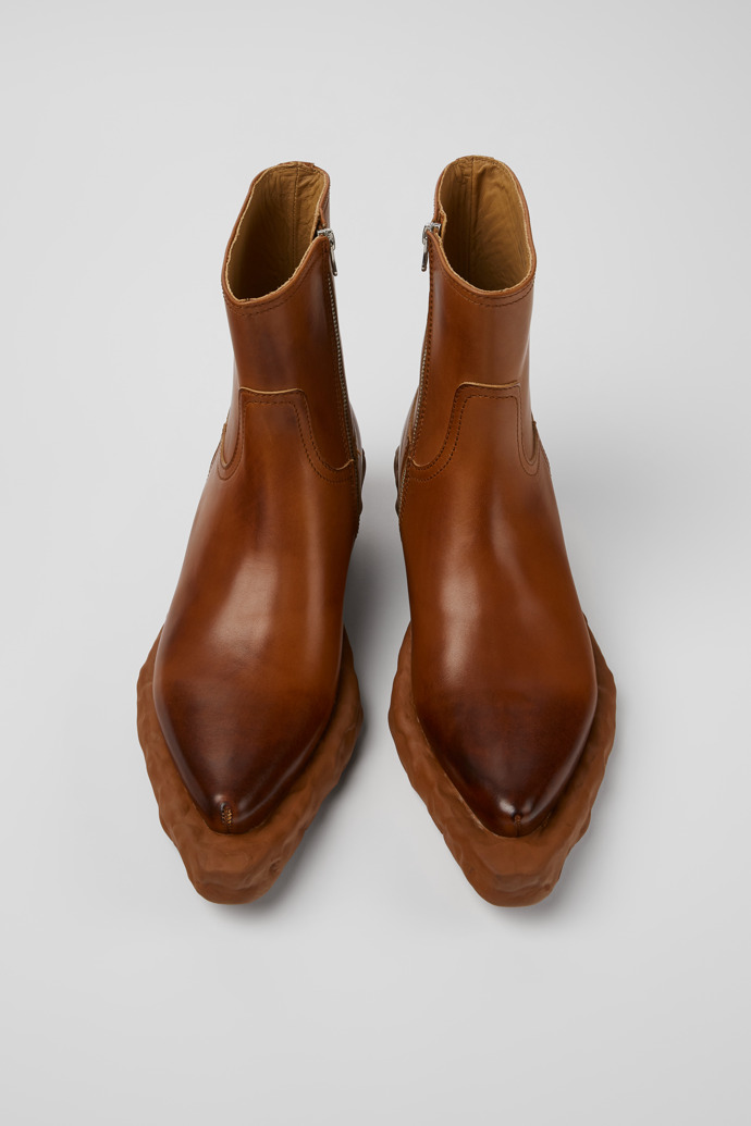 Overhead view of Venga Brown leather boots