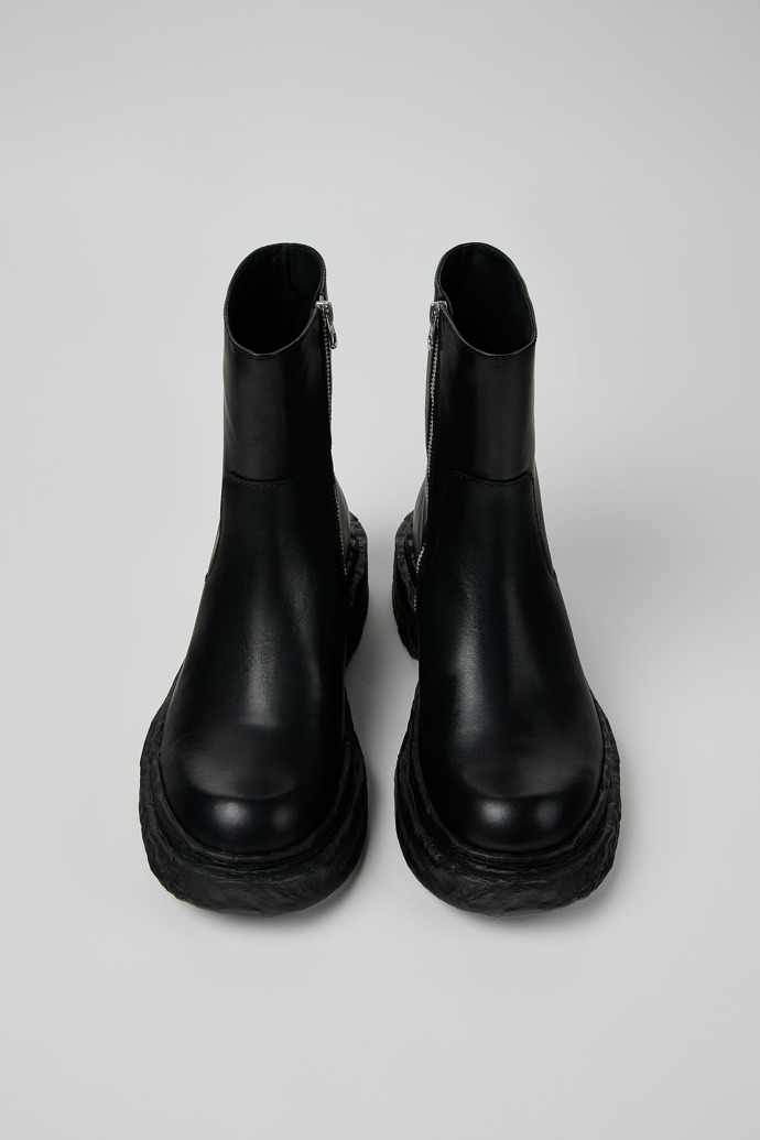 CAMPERLAB VAMONOS Botas em couro pretas