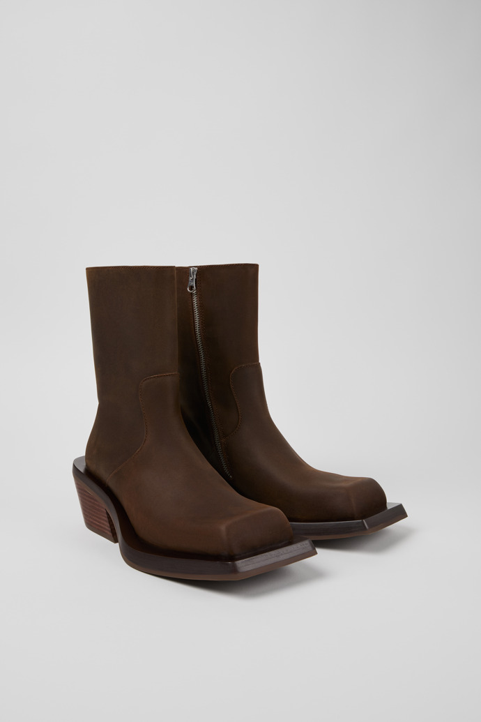 Front view of Quetal Brown Nubuck Boots