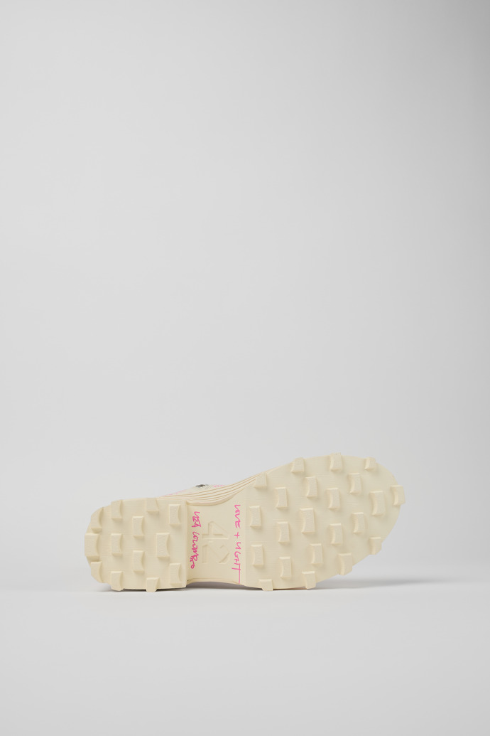 The soles of Traktori x Lea Colombo #3 Customized white leather boots