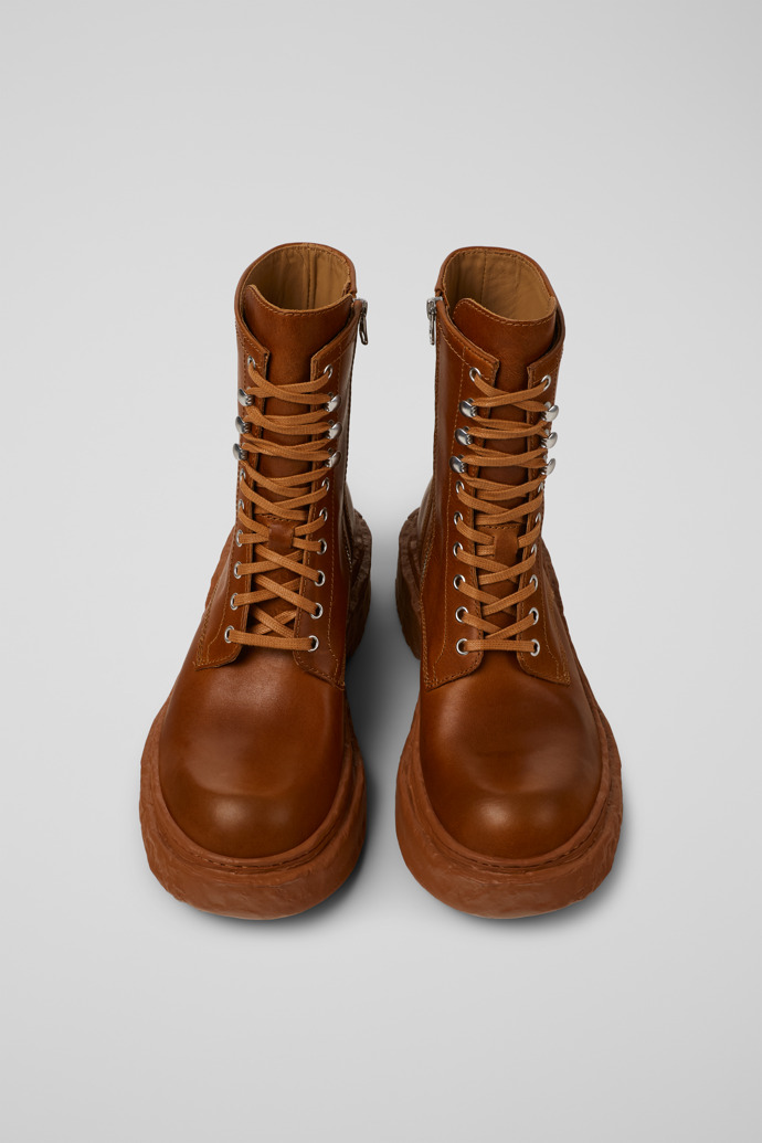 Overhead view of CAMPERLAB VAMONOS Brown Leather Medium Boots