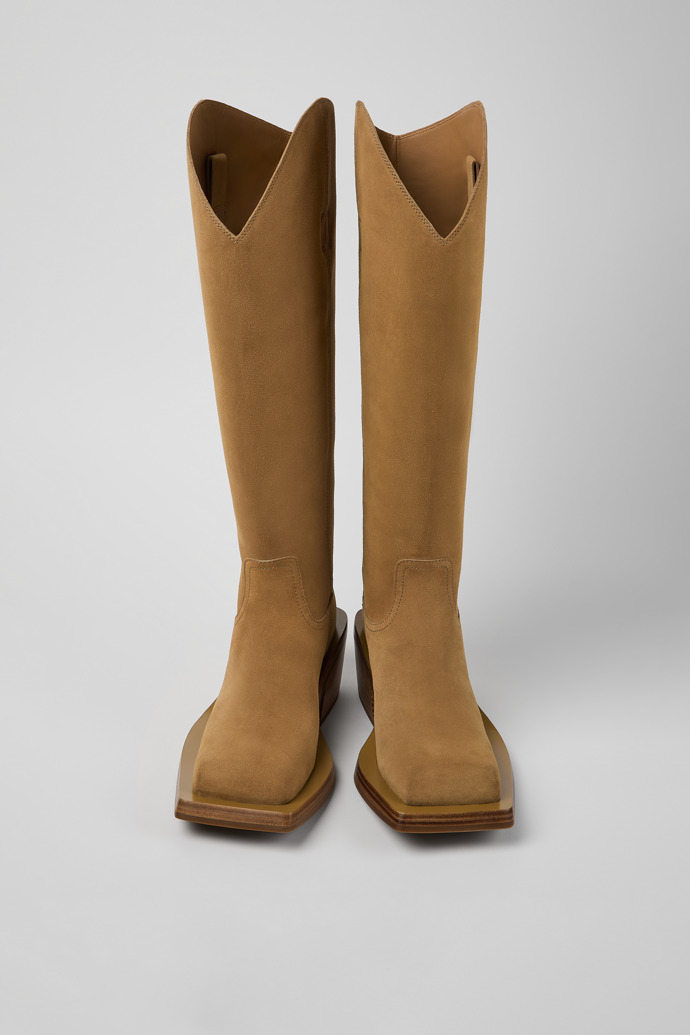 Overhead view of QUETAL BROWN