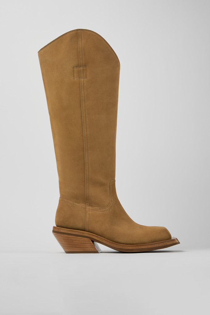 Side view of QUETAL BROWN