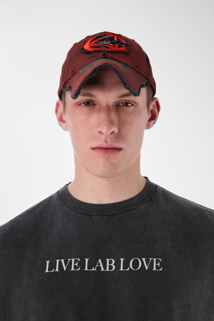 DISTORTED WASHED SPRAYED CAP WASHED SPRAYED ORANGE