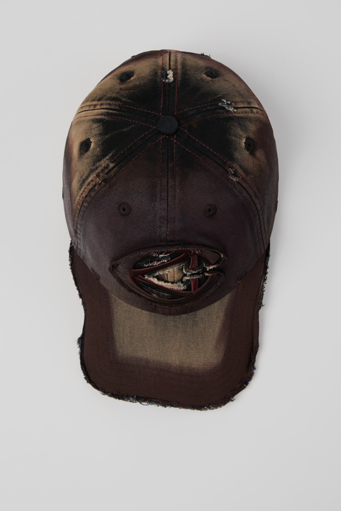 DISTORTED WASHED SPRAYED CAP BURDEOS