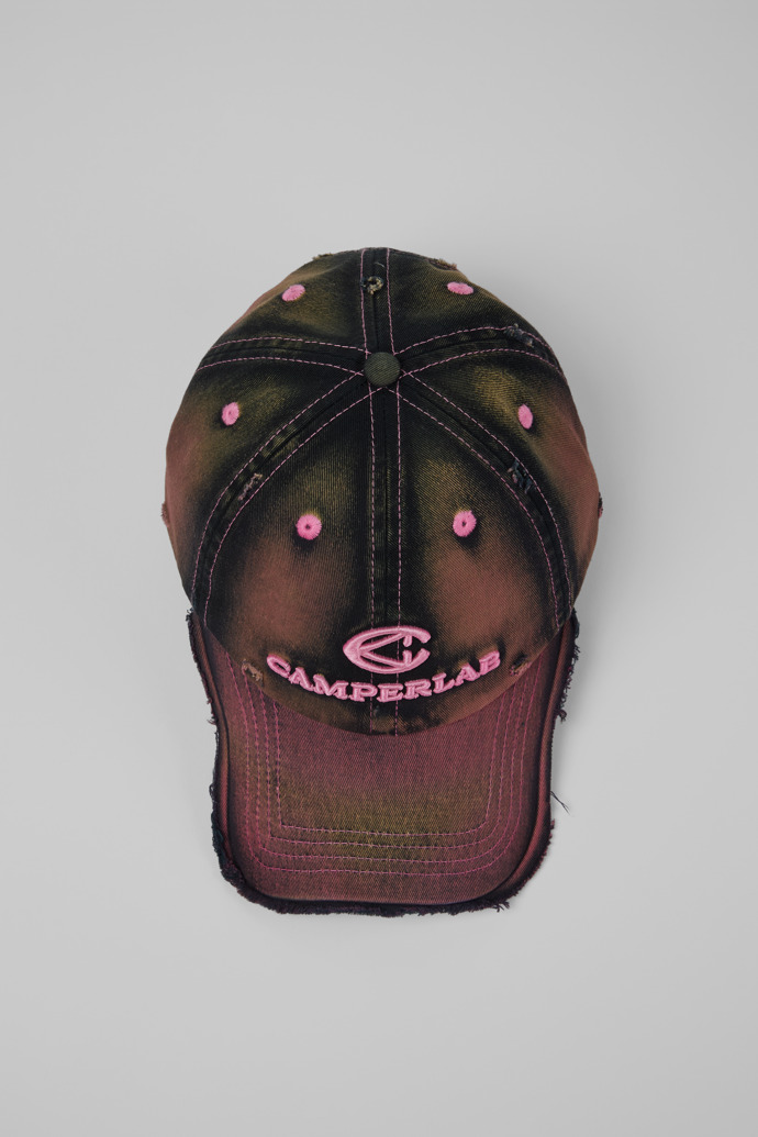 DISTORTED WASHED CAP