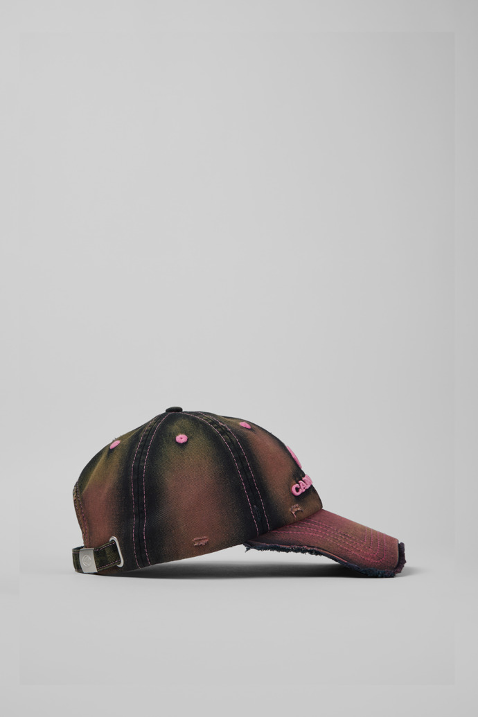 DISTORTED WASHED CAP
