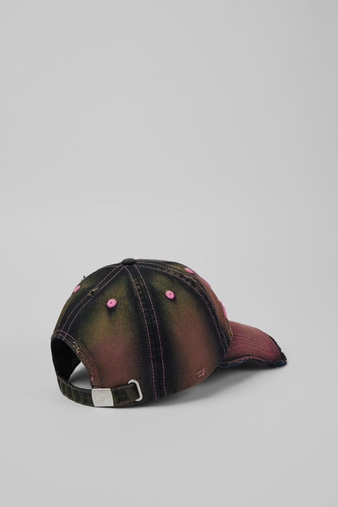 DISTORTED WASHED CAP