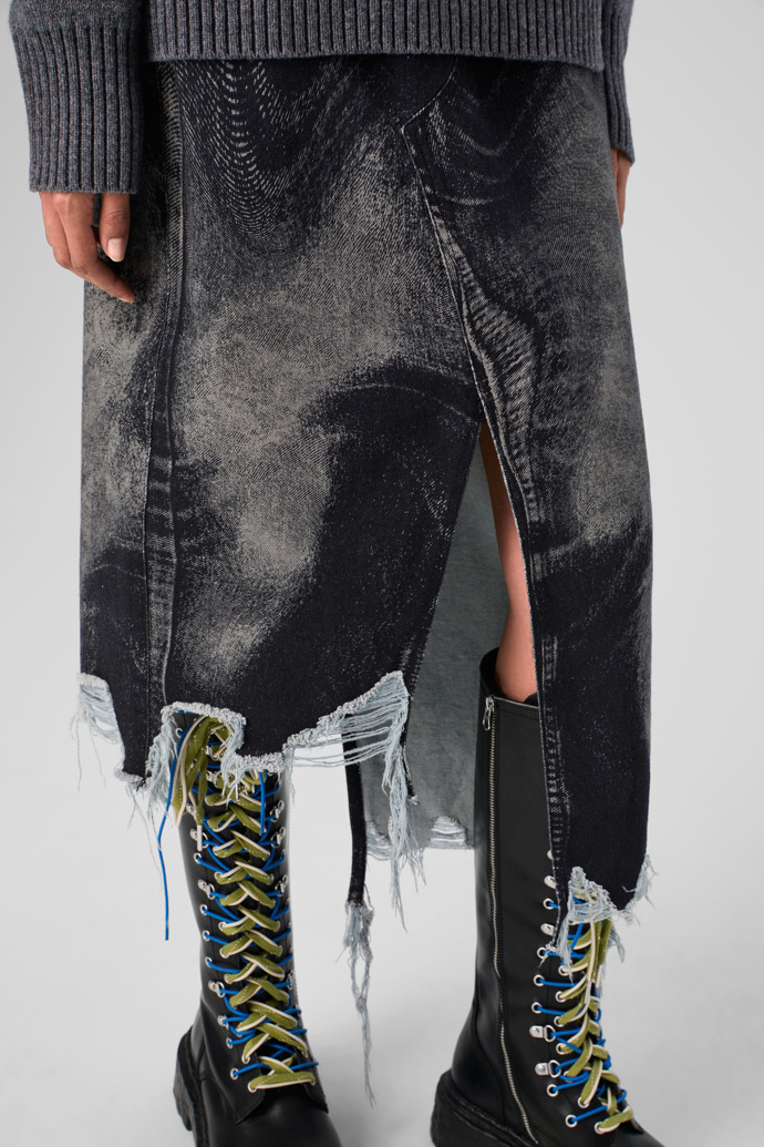 CAMPERLAB DENIM Black-gray asymmetric denim skirt