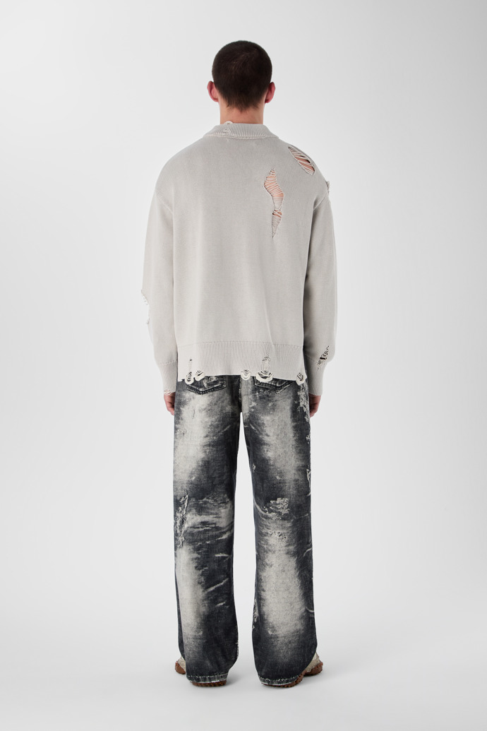 DISTRESSED KINT CUT-OUT CREWNECK LIGHT Gray
