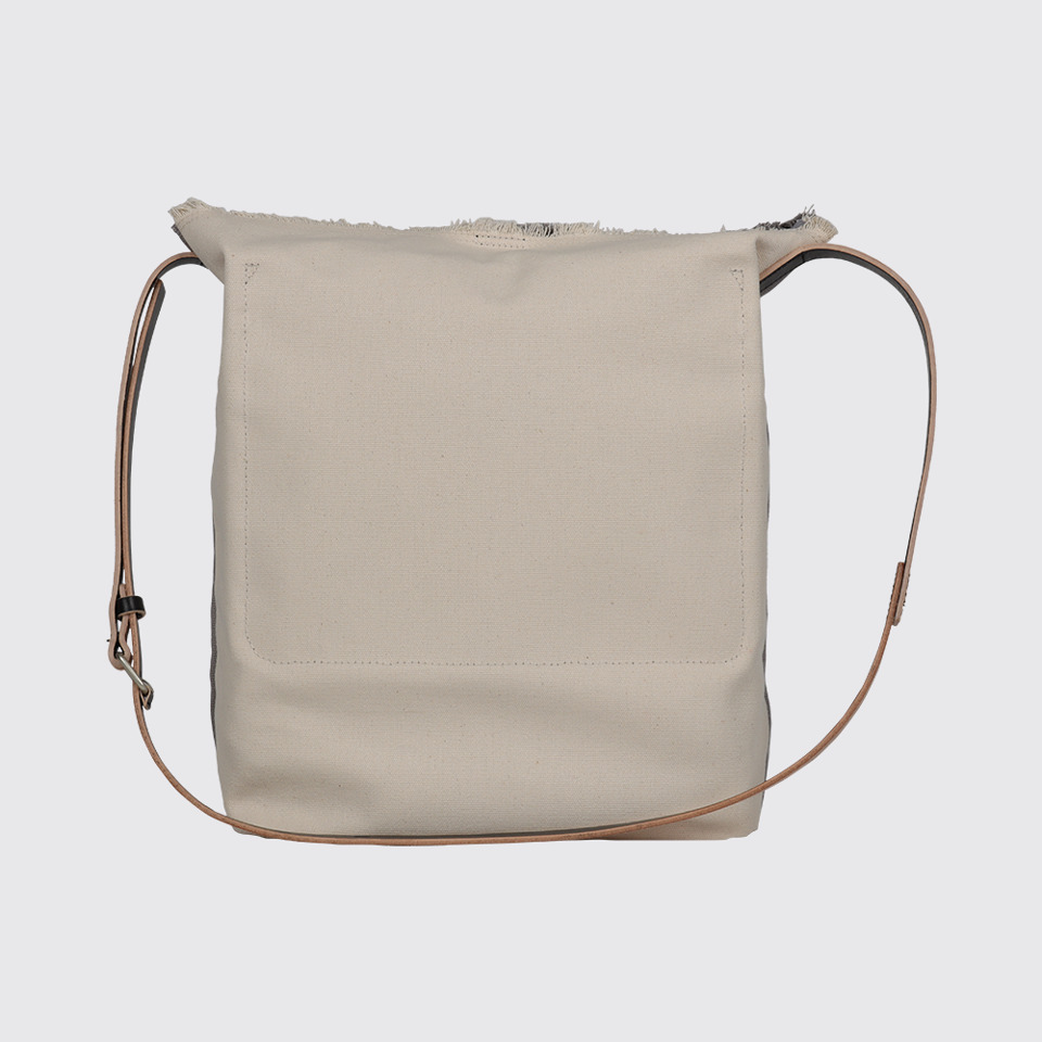 Curro Curro SHOULDER BAG詳細画像_バック