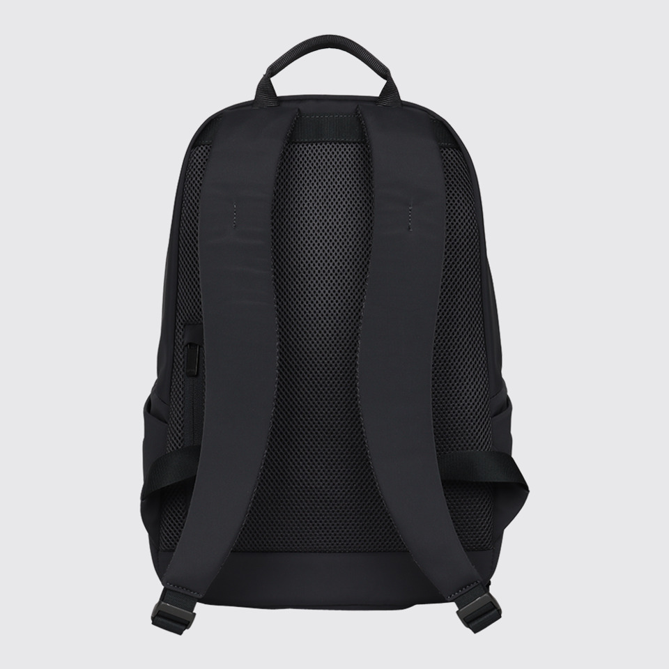 Iker Iker DAYPACK詳細画像_バック