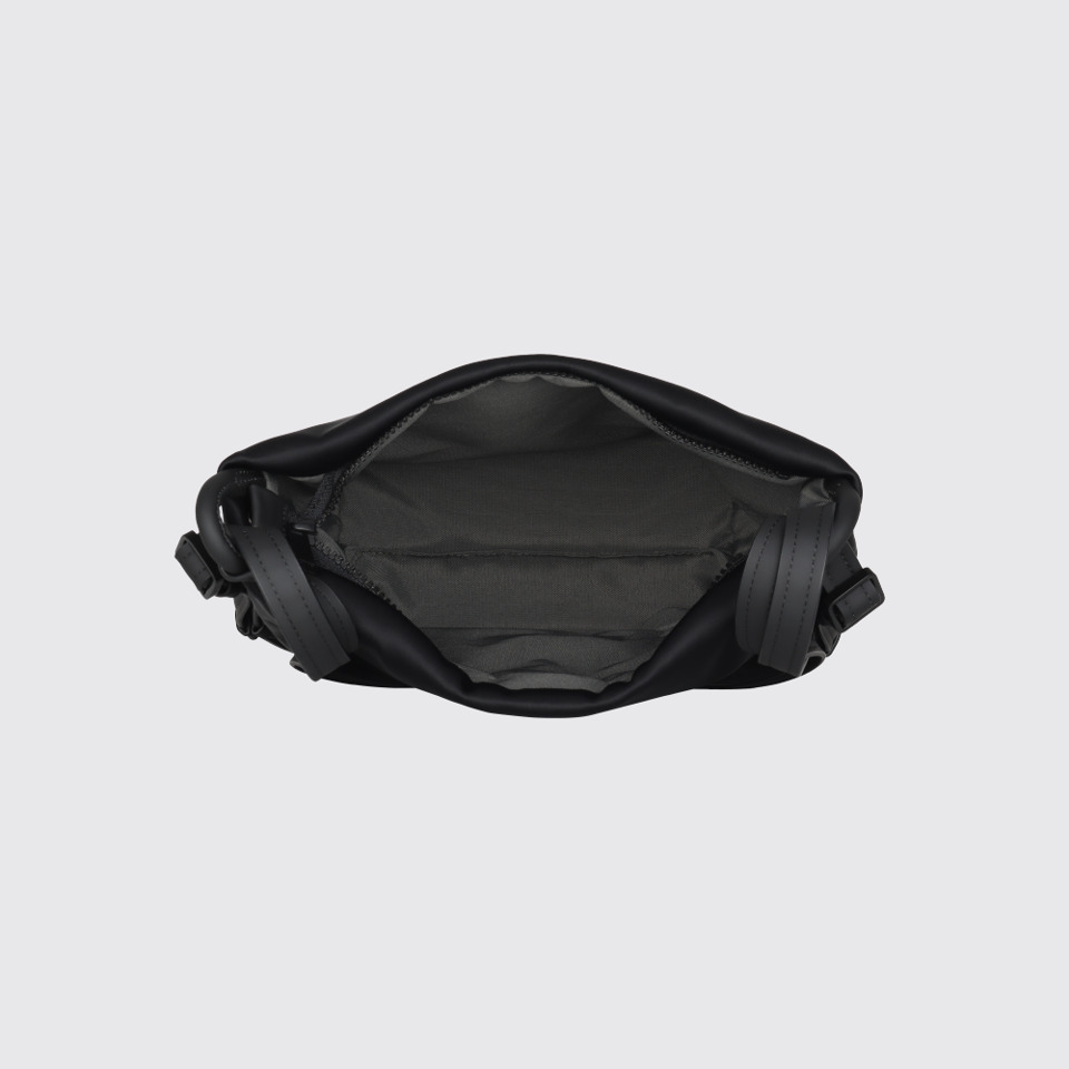 Overhead view of Marte Marte DAYPACK