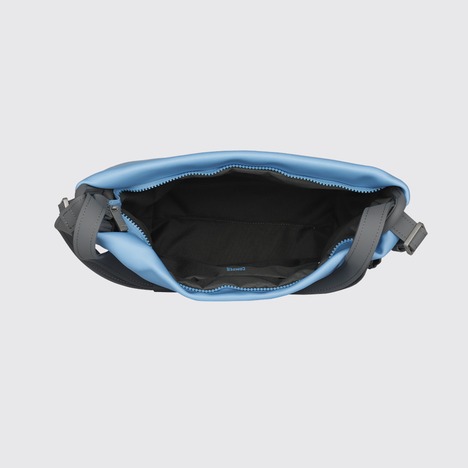 Overhead view of Marte Marte DAYPACK