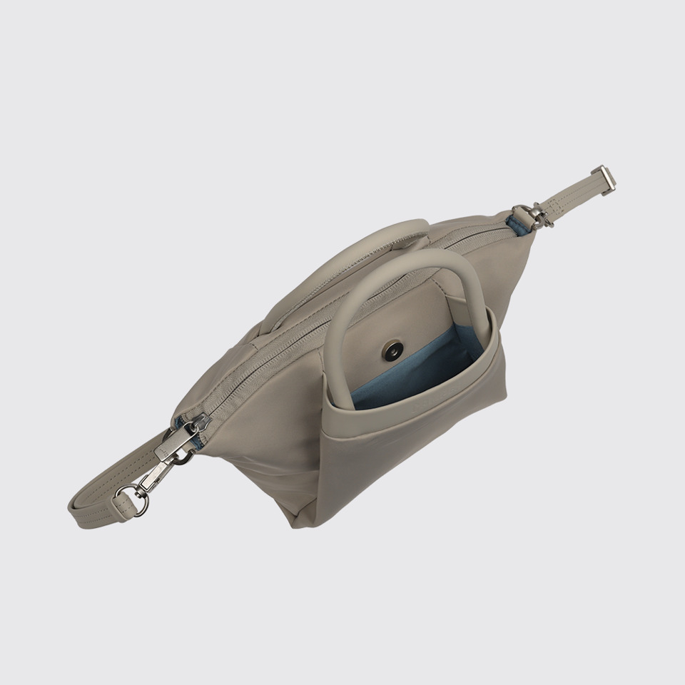 The sole of Practico Practico SHOULDER BAG