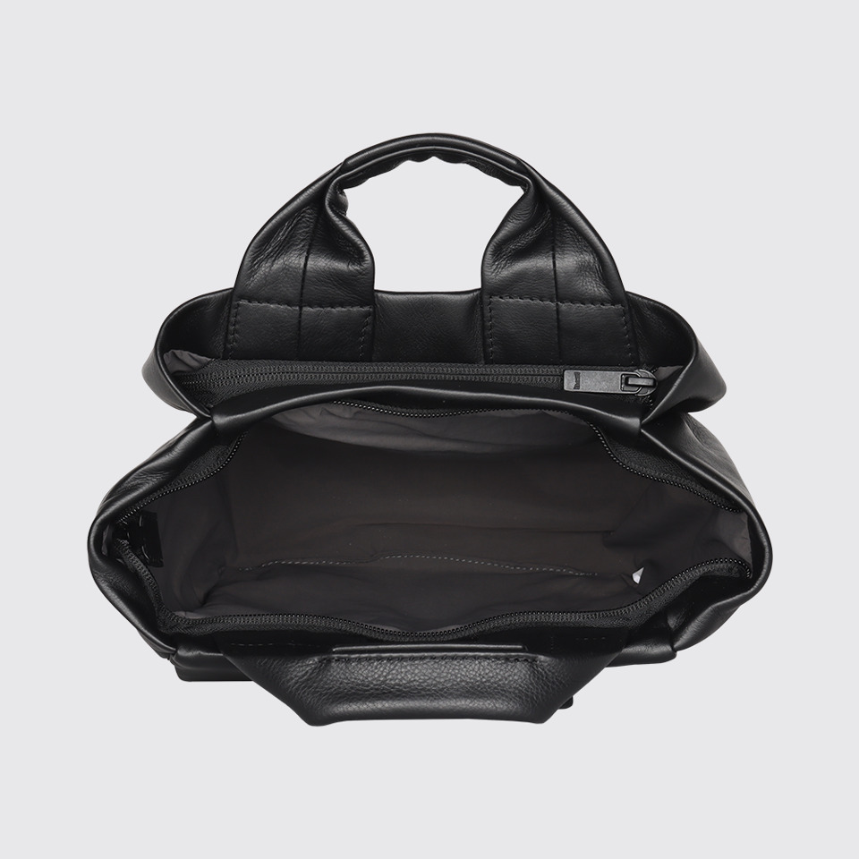 Overhead view of Globo Globo DAYPACK