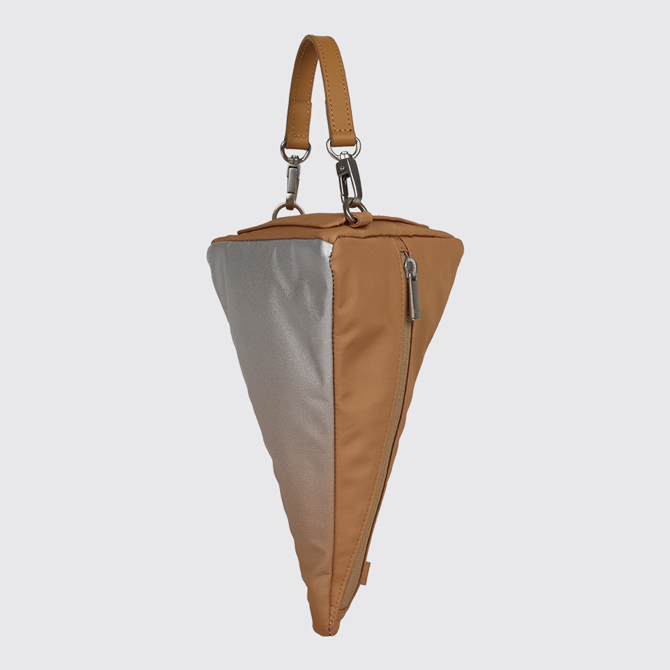 The sole of Gestalt Gestalt SHOULDER BAG