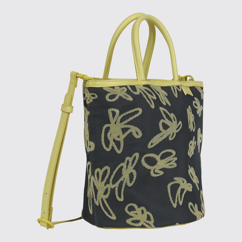 Front view of Amapola Amapola SHOULDER BAG