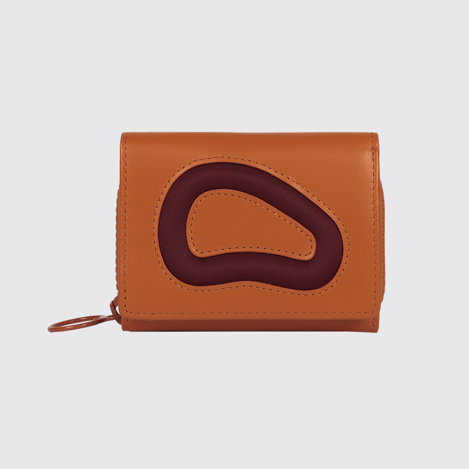 Side view of Jill Jill WALLET