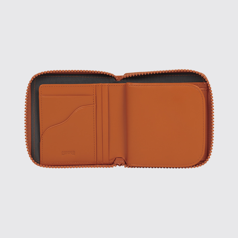 Overhead view of Jill Jill WALLET