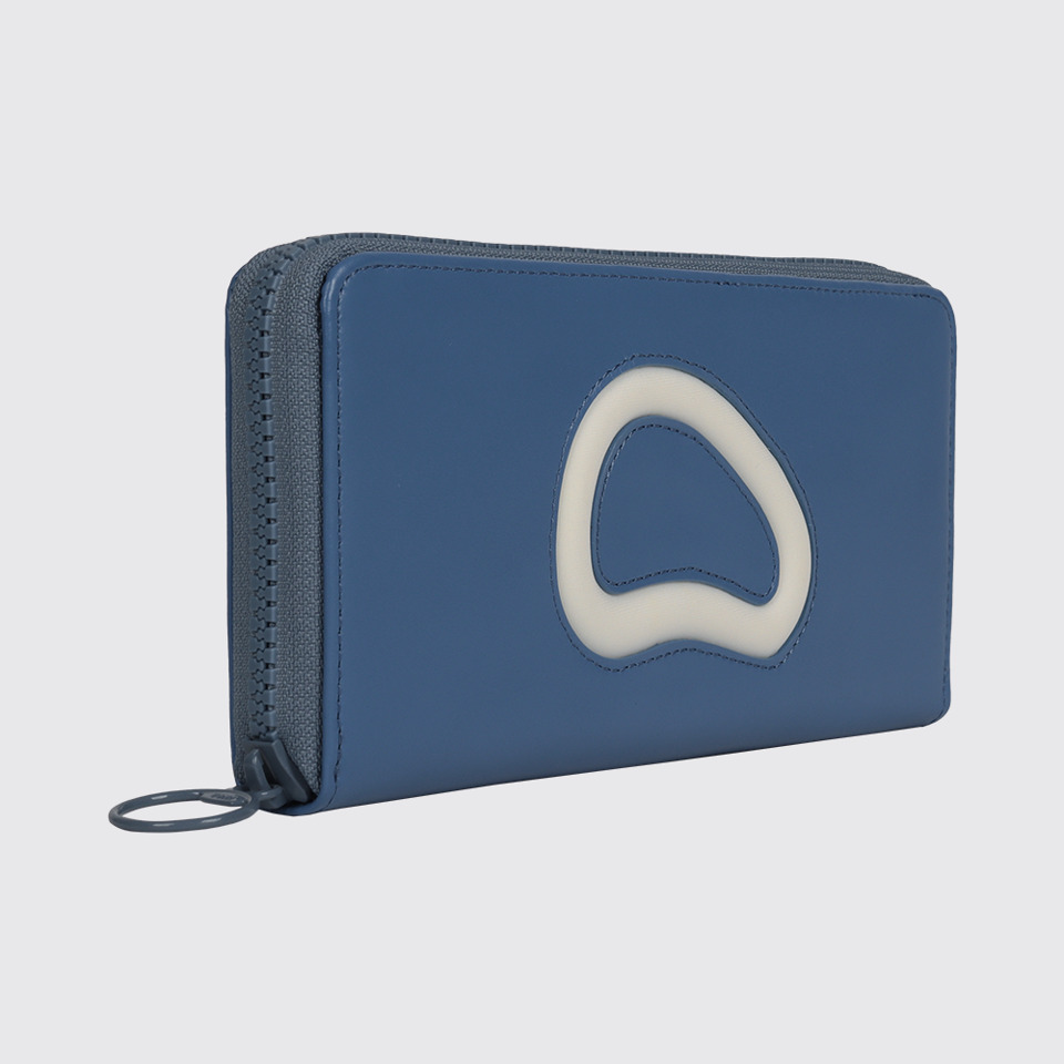 Front view of Jill Jill LONG WALLET