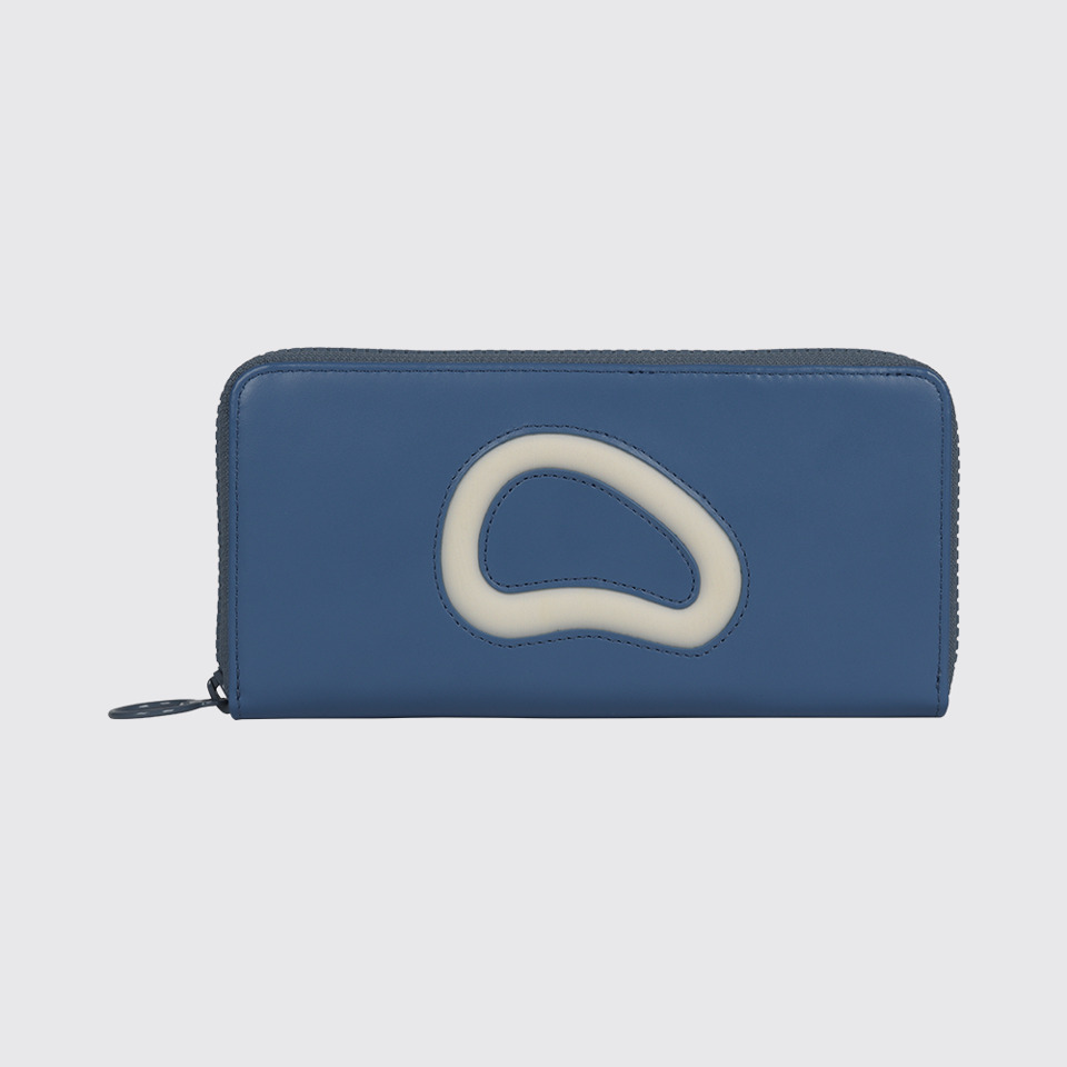 Side view of Jill Jill LONG WALLET