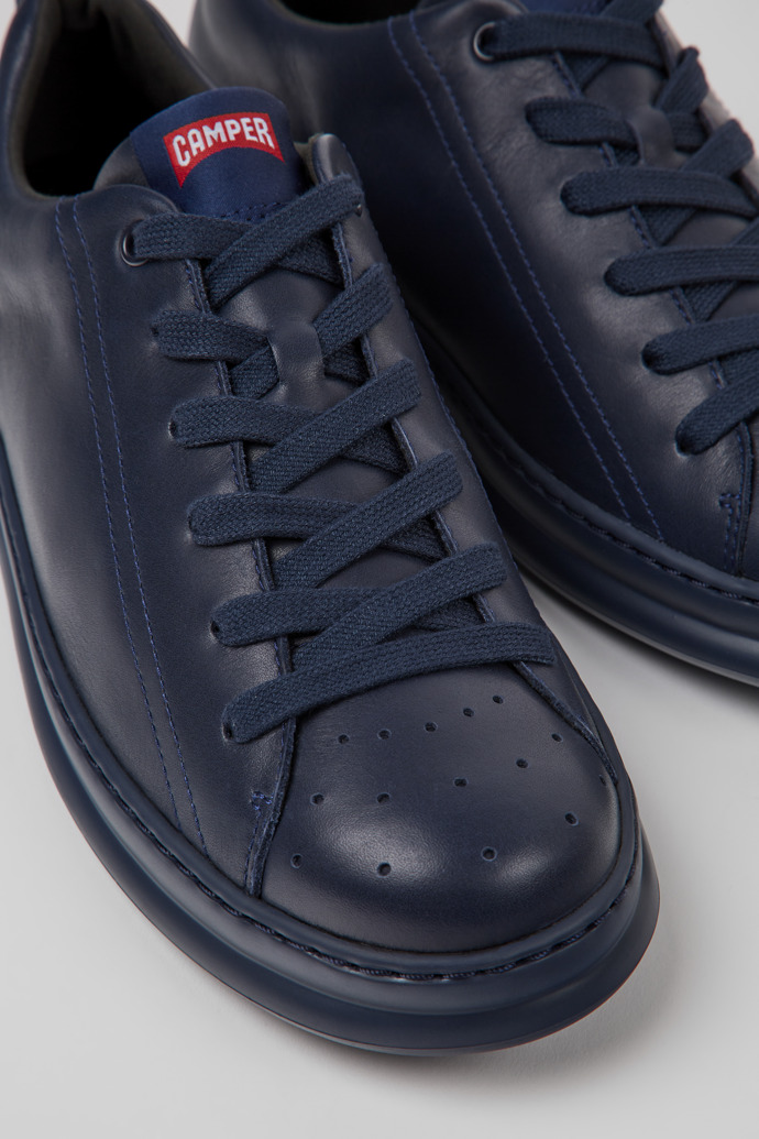 Close-up view of Runner Dark blue sneaker for men