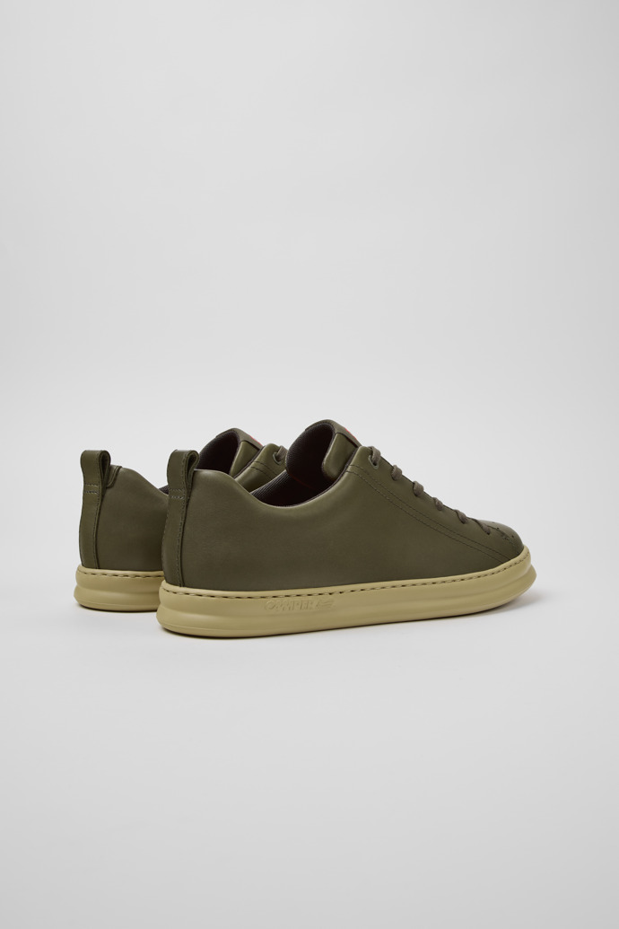 Runner Baskets en cuir vert pour homme.