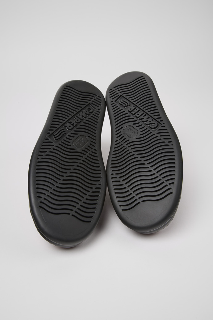 Runner Baskets en cuir bordeaux pour homme.