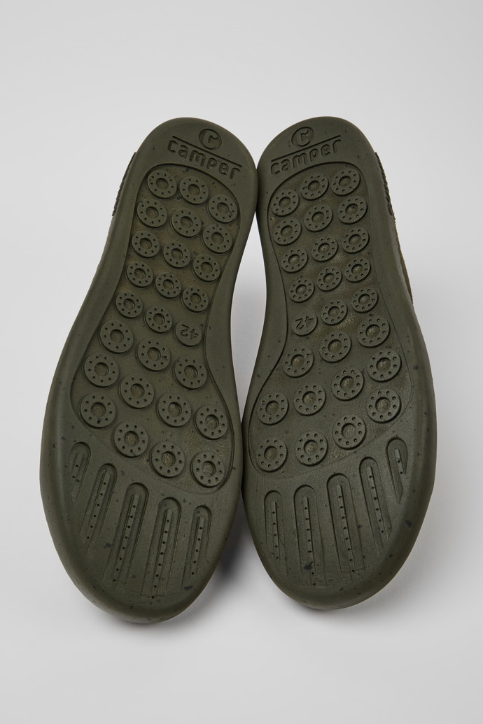 The soles of Peu Touring Green nubuck sneakers for men