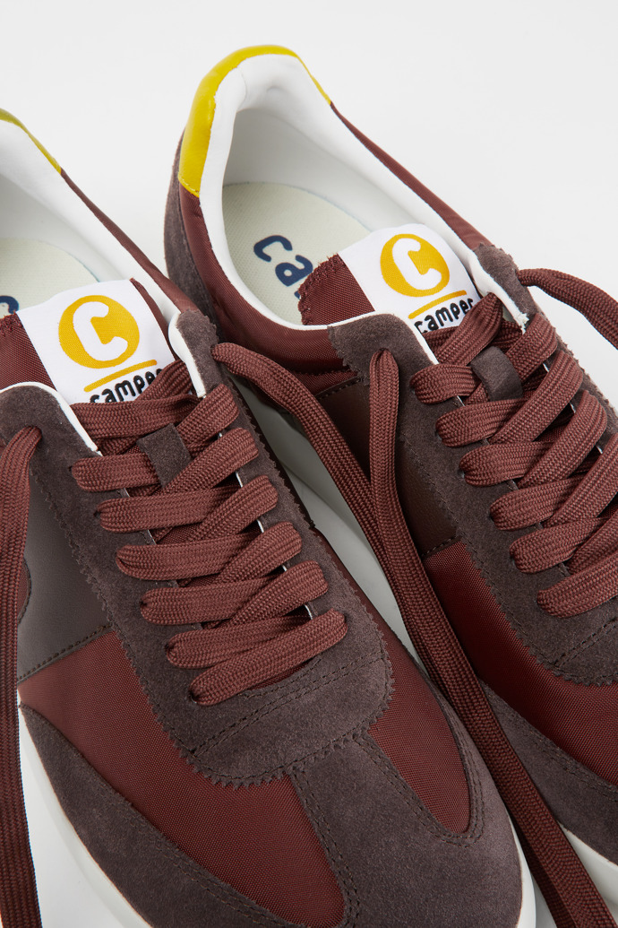 Close-up view of Pelotas XLite Burgundy sneakers for men