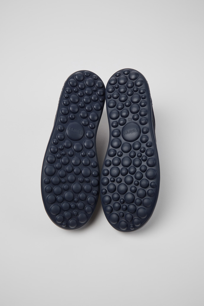 The soles of Pelotas XLite Blue sneakers for men